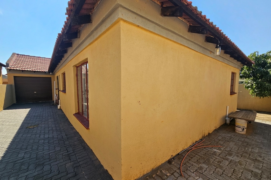 3 Bedroom Property for Sale in Tlhabane West North West